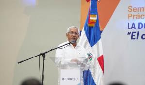 El Minerd regularizará estatus de 3,500 docentes que laboran como técnicos