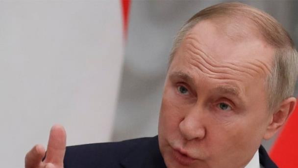 Putin llama a Ucrania a poner fin a la guerra y volver a mesa de negociaciones