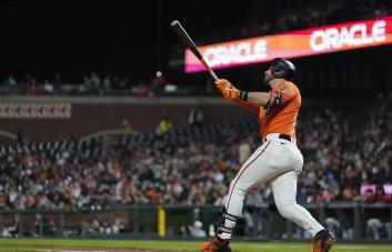 VIDEO | Longoria produce cinco en triunfo de Gigantes sobre Diamondbacks
