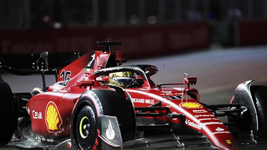 Leclerc logra la pole en Singapur por delante de Pérez y Hamilton