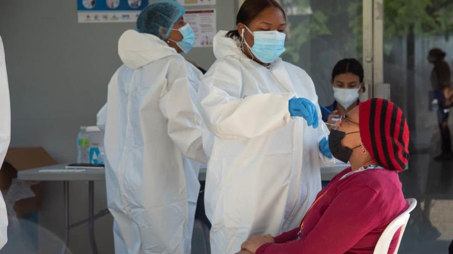 Santiago lidera contagios Covid con el 77 % de los nuevos casos