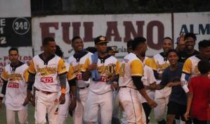 Granjeros de Moca salen delante final liga de Verano