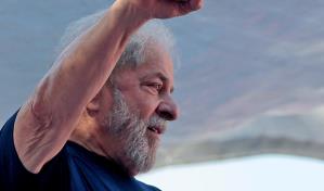 Lula lidera con un 44.42 %, según primer escrutinio en Brasil