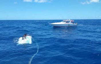 Un muerto y cuatro rescatados en naufragio en Cabrera