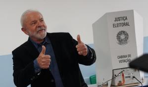 Lula adelanta a Bolsonaro con el 70.00 % escrutado en Brasil