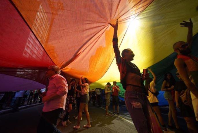 Brasil elige por primera vez a tres diputadas federales transexuales