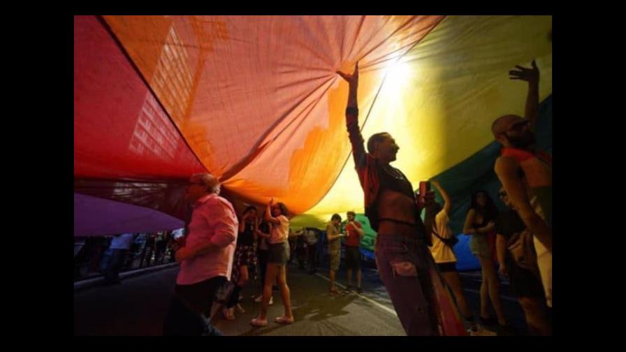 Brasil elige por primera vez a tres diputadas federales transexuales