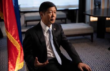 Critican a presidente filipino por ir al GP de Singapur de F1