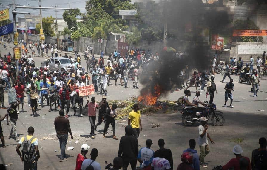 La OEA pide apoyo a los Estados miembro para restablecer seguridad en Haití