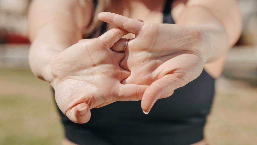 Estiramientos para reforzar los músculos Estiramientos para reforzar los músculos