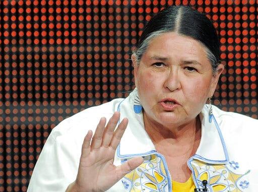 Muere Sacheen Littlefeather, la indígena que rechazó el Oscar de Marlon Brando