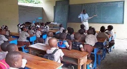 Escuelas haitianas permanecen cerradas en el inicio oficial del curso escolar
