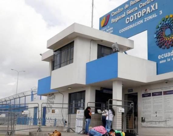 Al menos 15 muertos y 20 heridos tras nueva reyerta en una cárcel de Ecuador