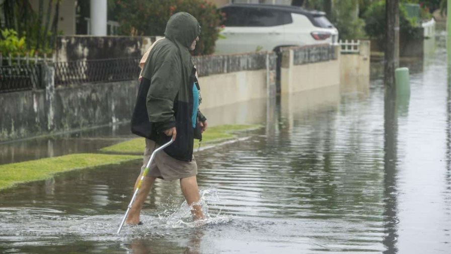 Tres muertes y 160 casos de leptospirosis en Puerto Rico tras huracán Fiona