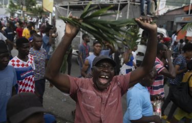 Nueva manifestación en Puerto Príncipe para exigir la renuncia de Henry