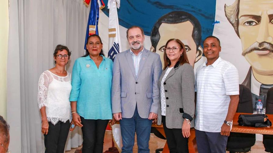 Bellas Artes inaugura academia de música del municipio de Cabrera Bellas Artes inaugura academia de música del municipio de Cabrera