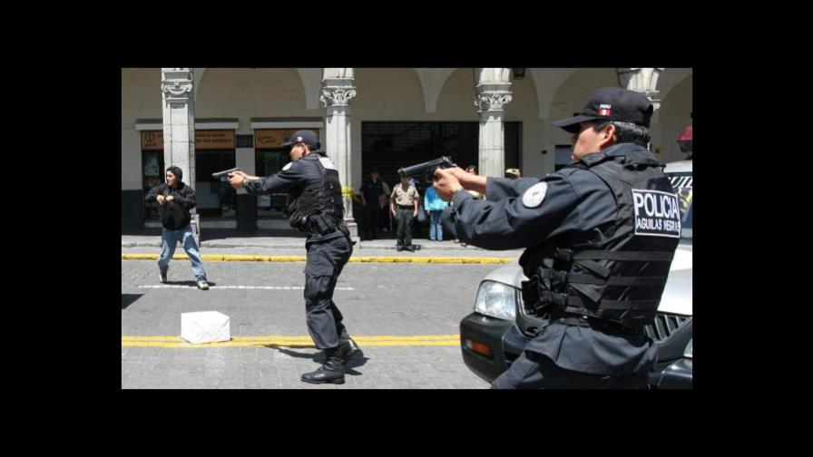 Sicarios vestidos de policías asesinan a balazos a un joven en Perú