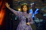 Fans y músicos reaccionan a la muerte de cantante country Loretta Lynn