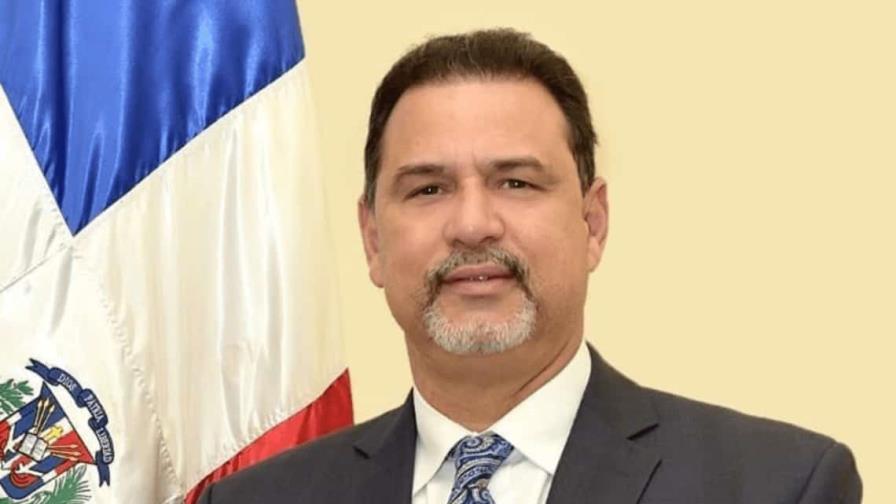 Velan restos del exviceministro de la Presidencia, Max de Soto