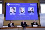 Dos estadounidenses y un danés ganan Premio Nobel de Química