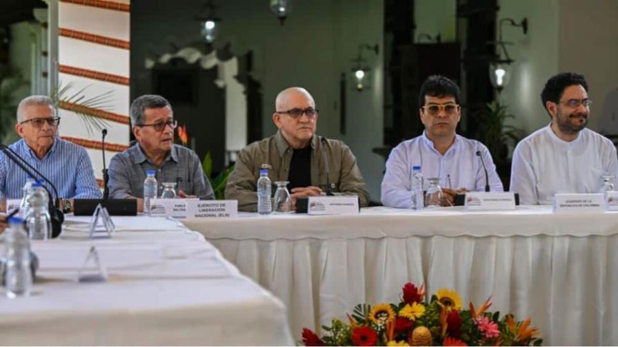 Gobierno de Colombia y guerrilla ELN retoman negociaciones en noviembre