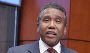 Félix Bautista somete proyecto contra explotación minera en unas 15 lomas de San Juan