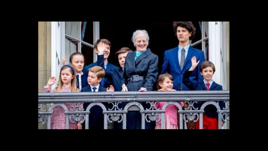 Reina de Dinamarca despoja del título de príncipe a cuatro de sus nietos