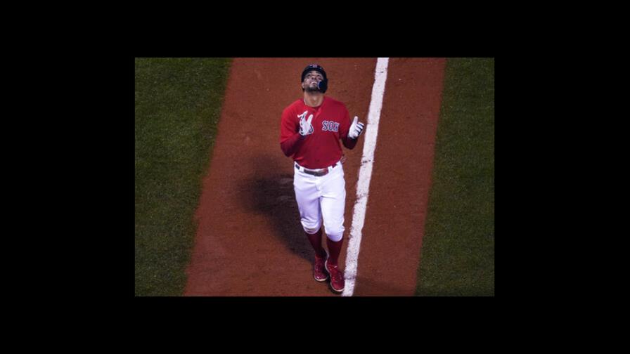 Bogaerts batea grand slam y Medias Rojas blanquean a Rays