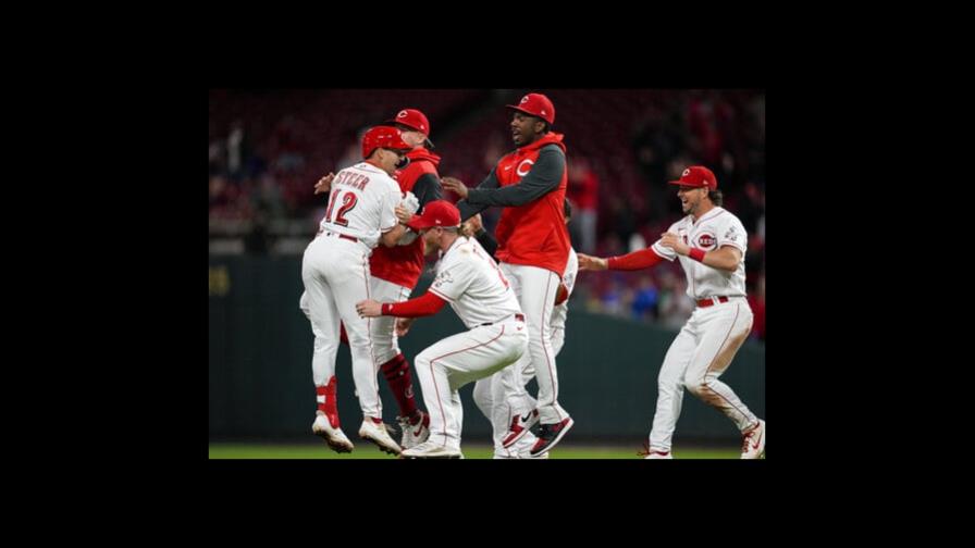 Los Rojos superan a Cachorros y evitan las 100 derrotas Los Rojos superan a Cachorros y evitan las 100 derrotas