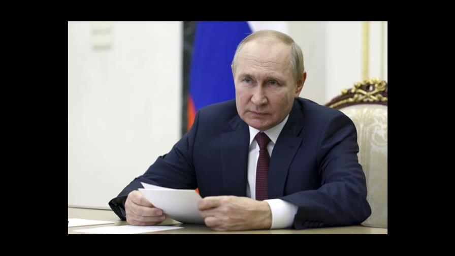 Putin reclama por decreto el control de la central nuclear de Zaporiyia Putin reclama por decreto el control de la central nuclear de Zaporiyia