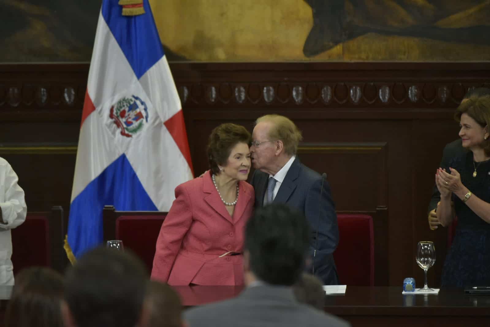 José Luis (Pepín) Corripio Estrada, junto a su esposa Ana María Alonzo de Corripio.