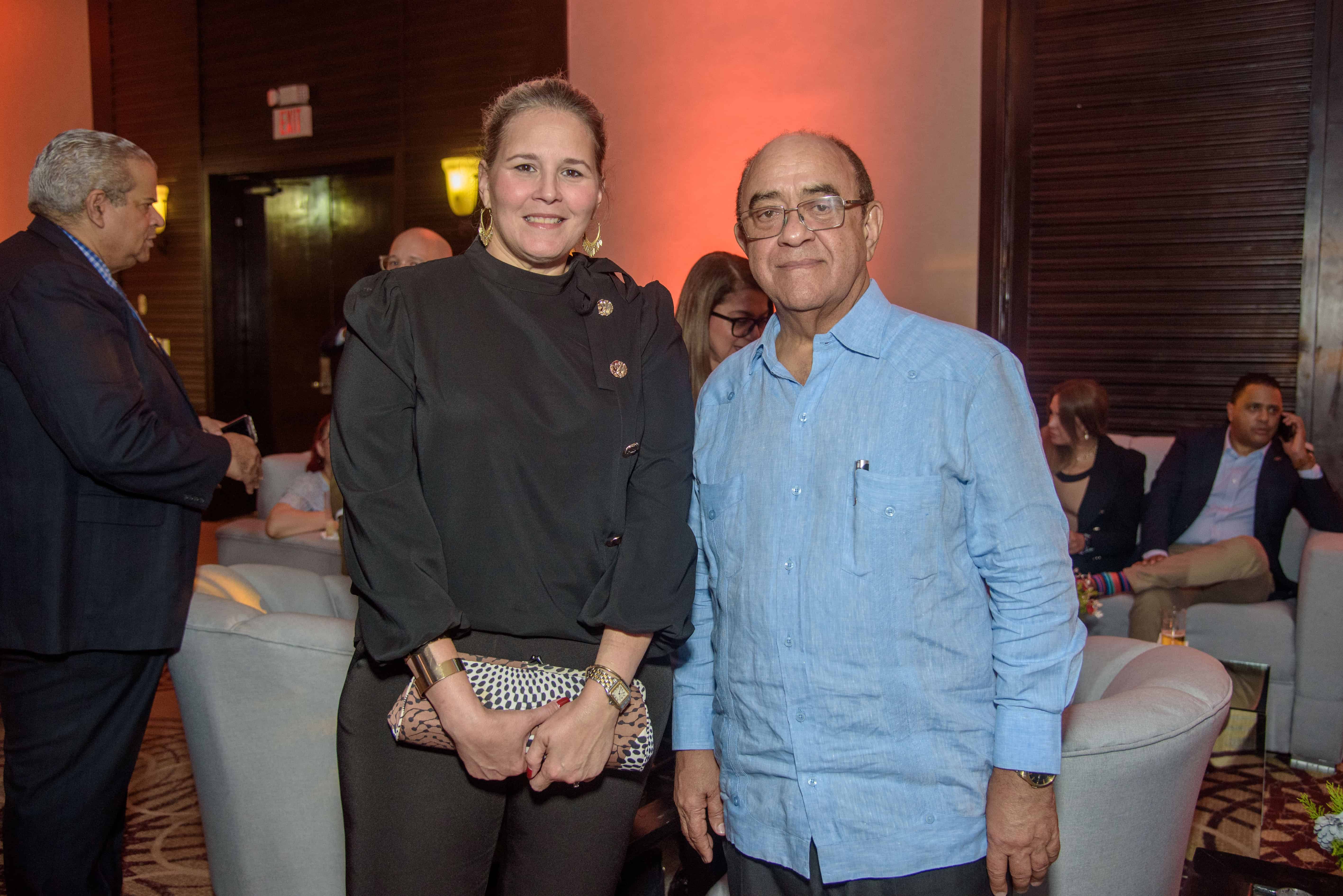 Gina Purcell y Quiterio Cedeño.