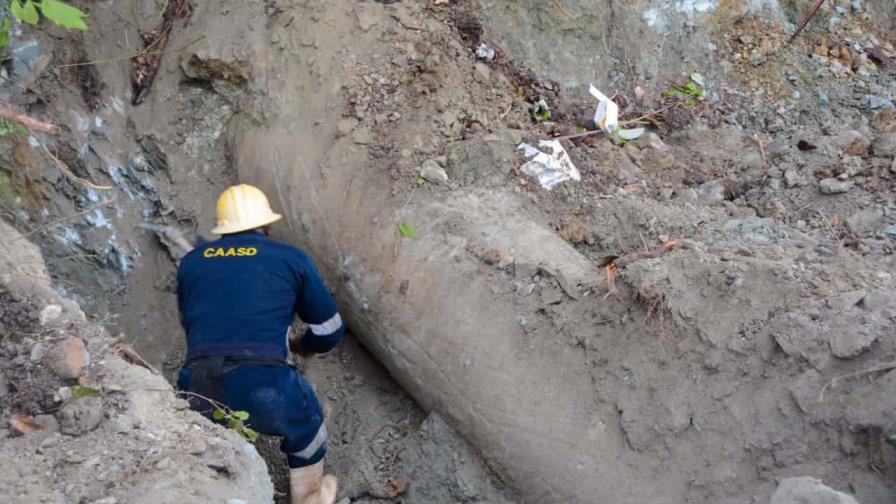 CAASD trabaja en avería que afecta a 200 mil personas de SDO y Los Alcarrizos CAASD trabaja en avería que afecta a 200 mil personas de SDO y Los Alcarrizos