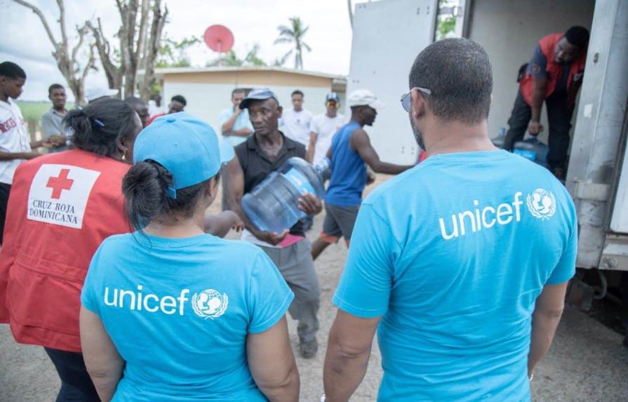 Unicef y Cruz Roja llevan agua potable a 22 mil personas afectadas por Fiona