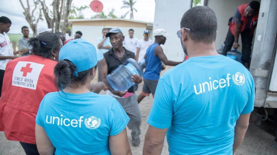 Unicef y Cruz Roja llevan agua potable a 22 mil personas afectadas por Fiona