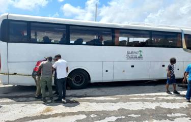 Diez turistas en estado crítico y dos fallecidos el saldo del accidente de tránsito en Bávaro