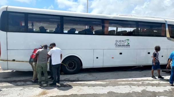 Diez turistas en estado crítico y dos fallecidos el saldo del accidente de tránsito en Bávaro