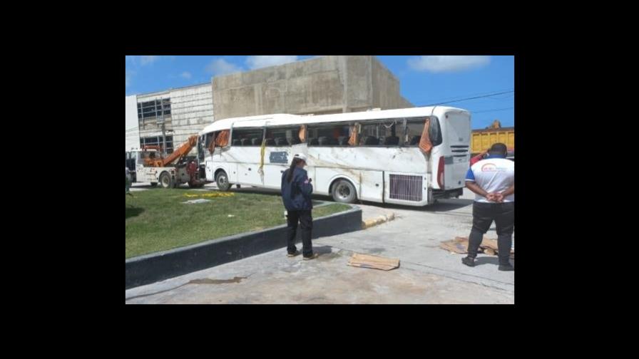 Sobreviviente de accidente en Bávaro dijo que autobús se volcó porque chofer iba a alta velocidad