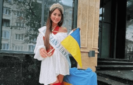 Miss Ucrania se queja por compartir habitación con la participante rusa