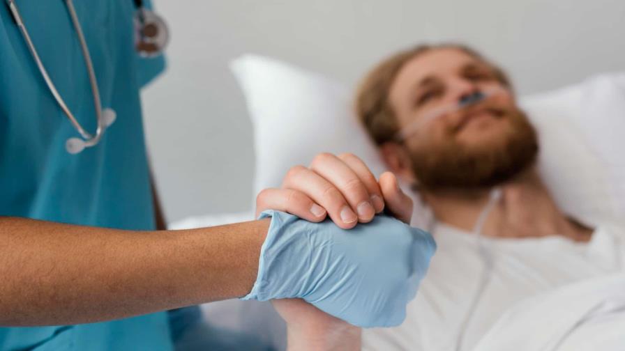 Cuidados paliativos, su fin es aliviar el sufrimiento Cuidados paliativos, su fin es aliviar el sufrimiento