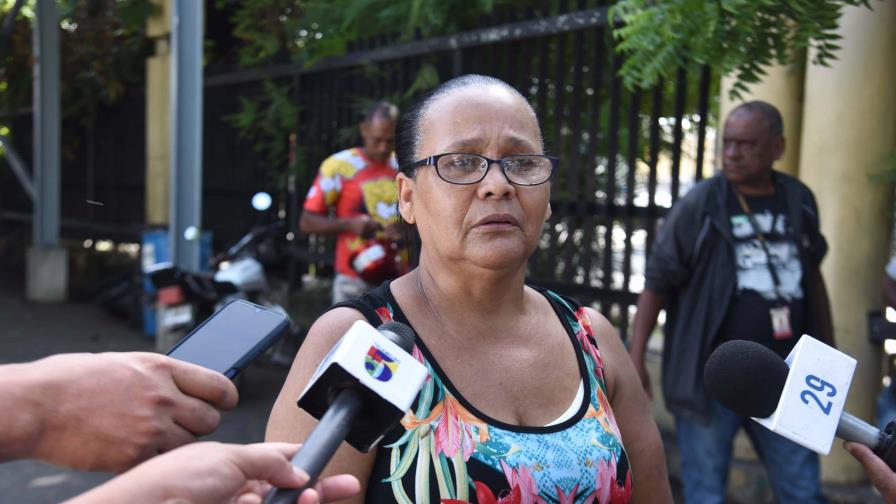 Sigue en estado crítico joven herido por policía en Santiago