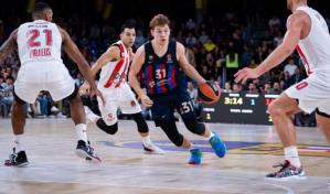 La defensa del Olympiacos frena al Barça