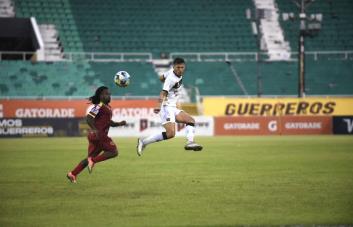 Cibao FC y Club Atlético Pantoja inician este sábado la lucha por el título