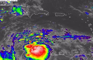 Efectos de depresión tropical 13 y vaguada provocarán aguaceros este fin de semana