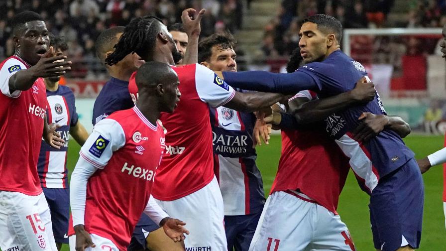 Con 10 hombres, PSG empata y amplía su ventaja en la Ligue 1