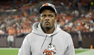 Browns aguardan regreso de Watson para el lunes
