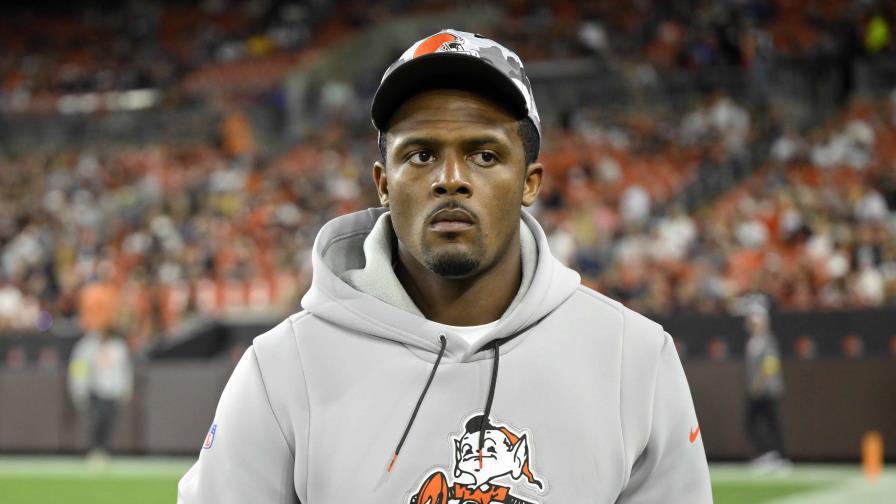 Browns aguardan regreso de Watson para el lunes