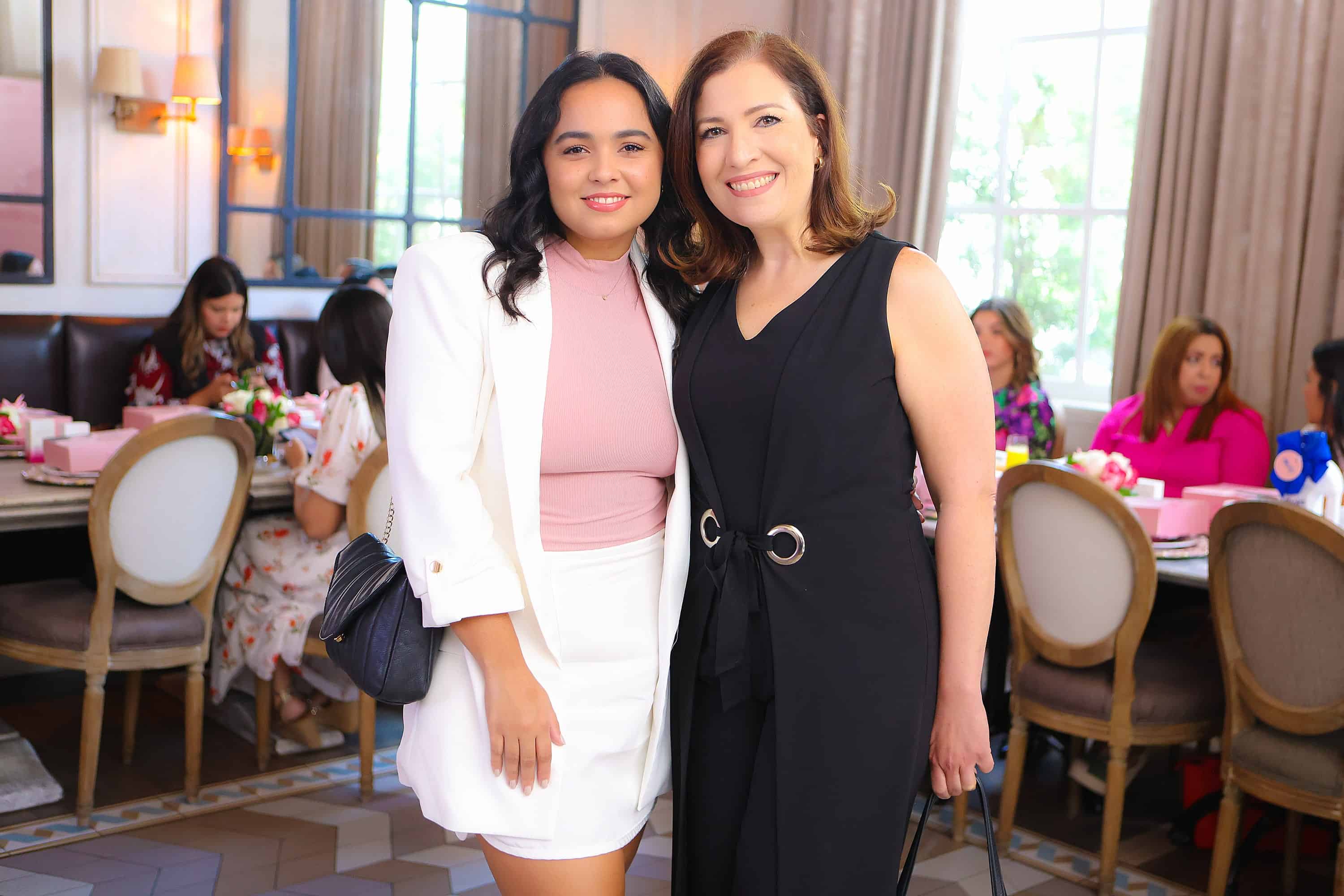 Laura Martínez y Vielka Guzmán.