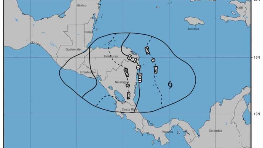 Julia se convertirá en huracán esta noche a su paso por archipiélago colombiano