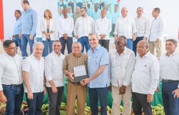 Gobierno entrega 2,765 títulos de propiedad en el municipio Los Alcarrizos